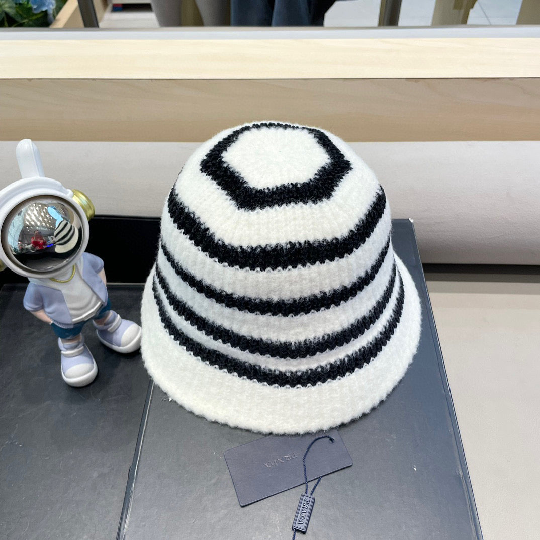 Prada Plush Bucket Hat Black Knitted Woolen Fabric 125668
