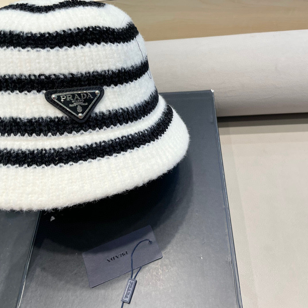 Prada Plush Bucket Hat Black Knitted Woolen Fabric 125668
