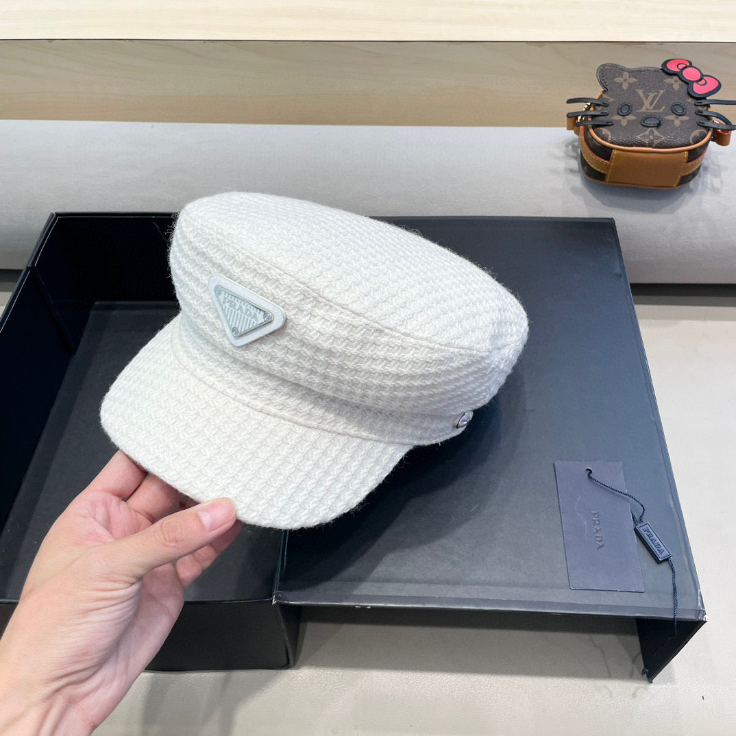 Prada Elegant Hat White Knitted Woolen Fabric 125658