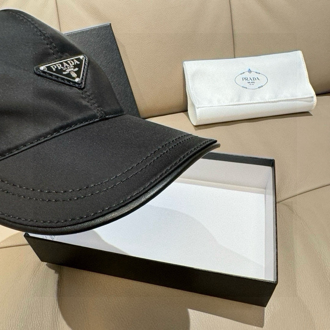 Prada Classic Baseball Cap Black in Oxford 125614