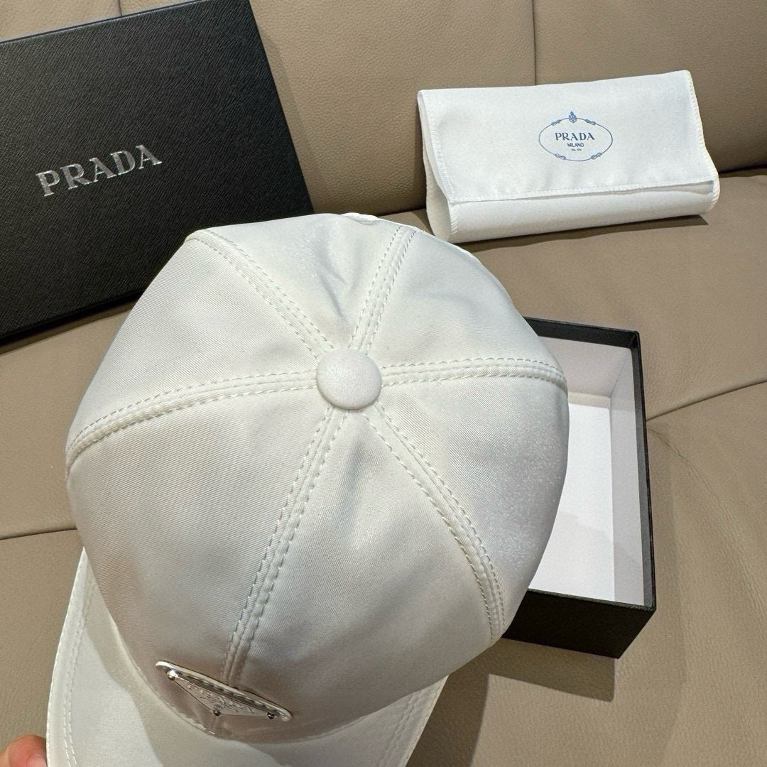 Prada Classic Baseball Cap White in Oxford 125613