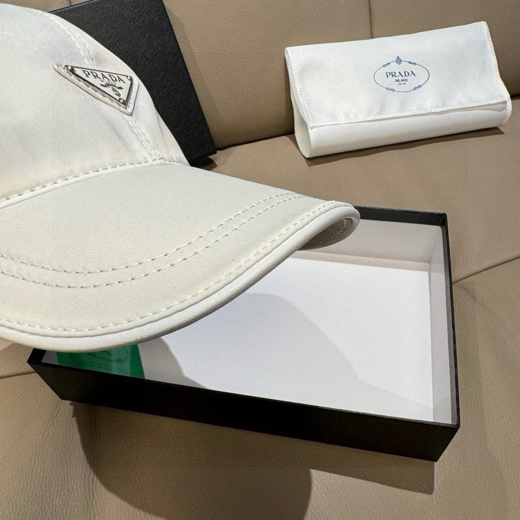 Prada Classic Baseball Cap White in Oxford 125613