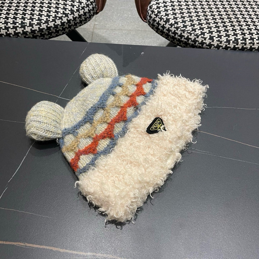 Prada 25 Cute Bear Ears Hat Cream Multicolor Knitted Woolen Fabric 125501
