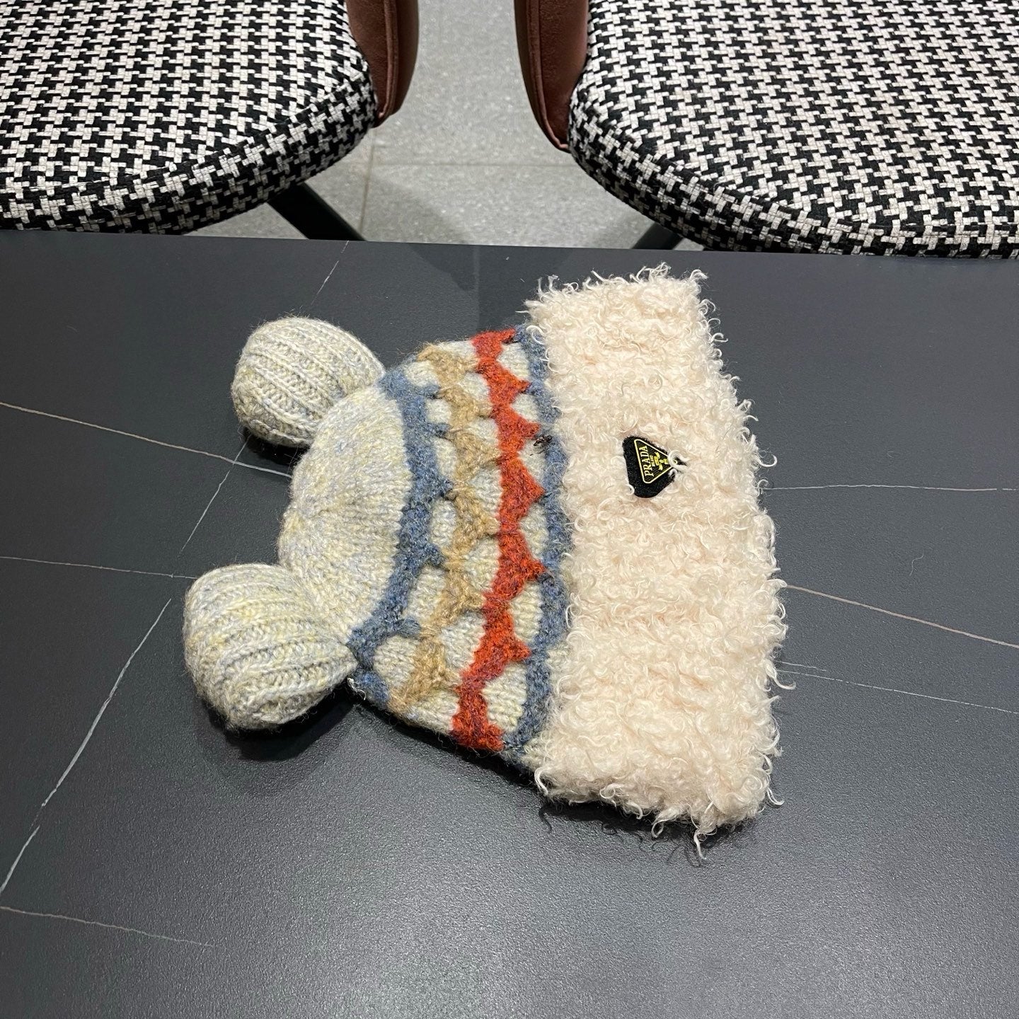 Prada 25 Cute Bear Ears Hat Cream Multicolor Knitted Woolen Fabric 125501