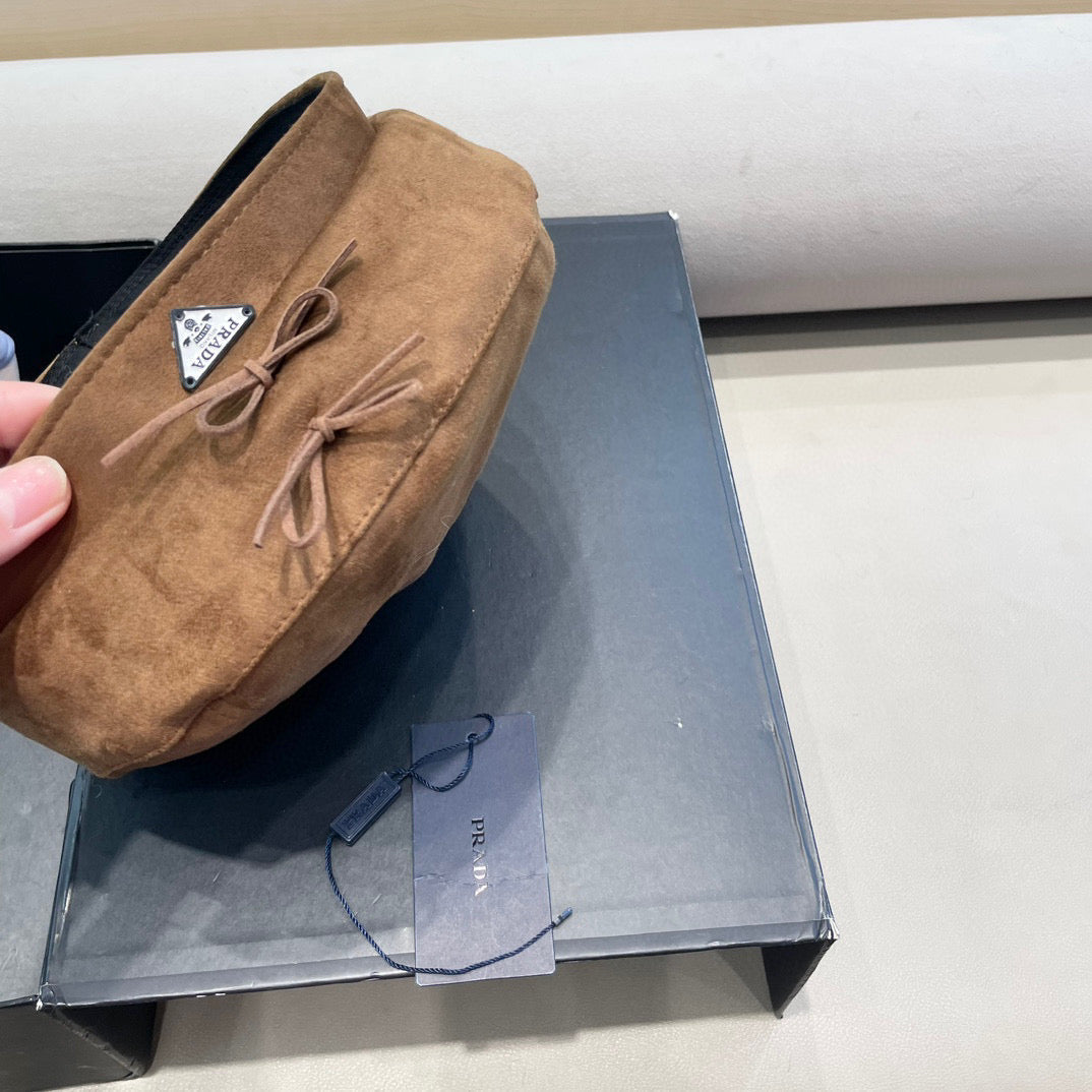 Prada 25 Women's Beret Brown in Cloth 123102