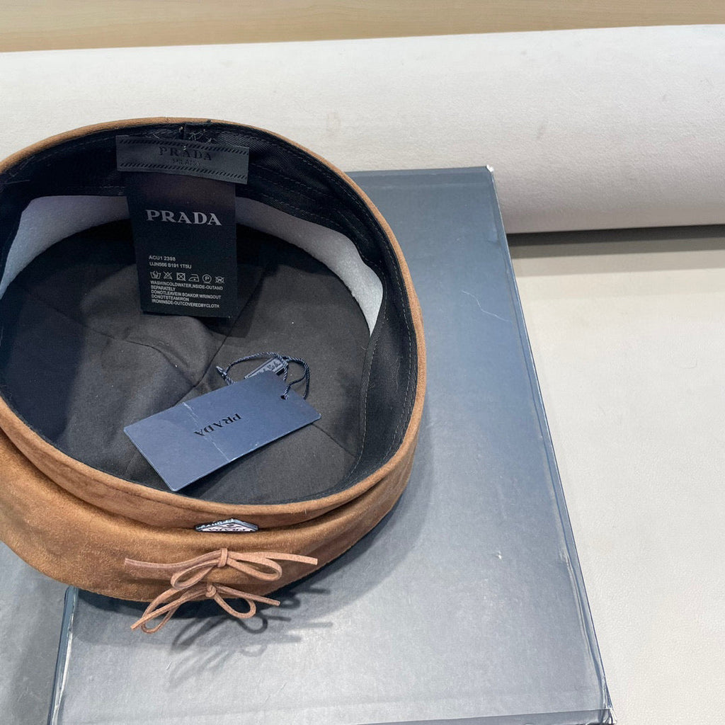 Prada 25 Women's Beret Brown in Cloth 123102