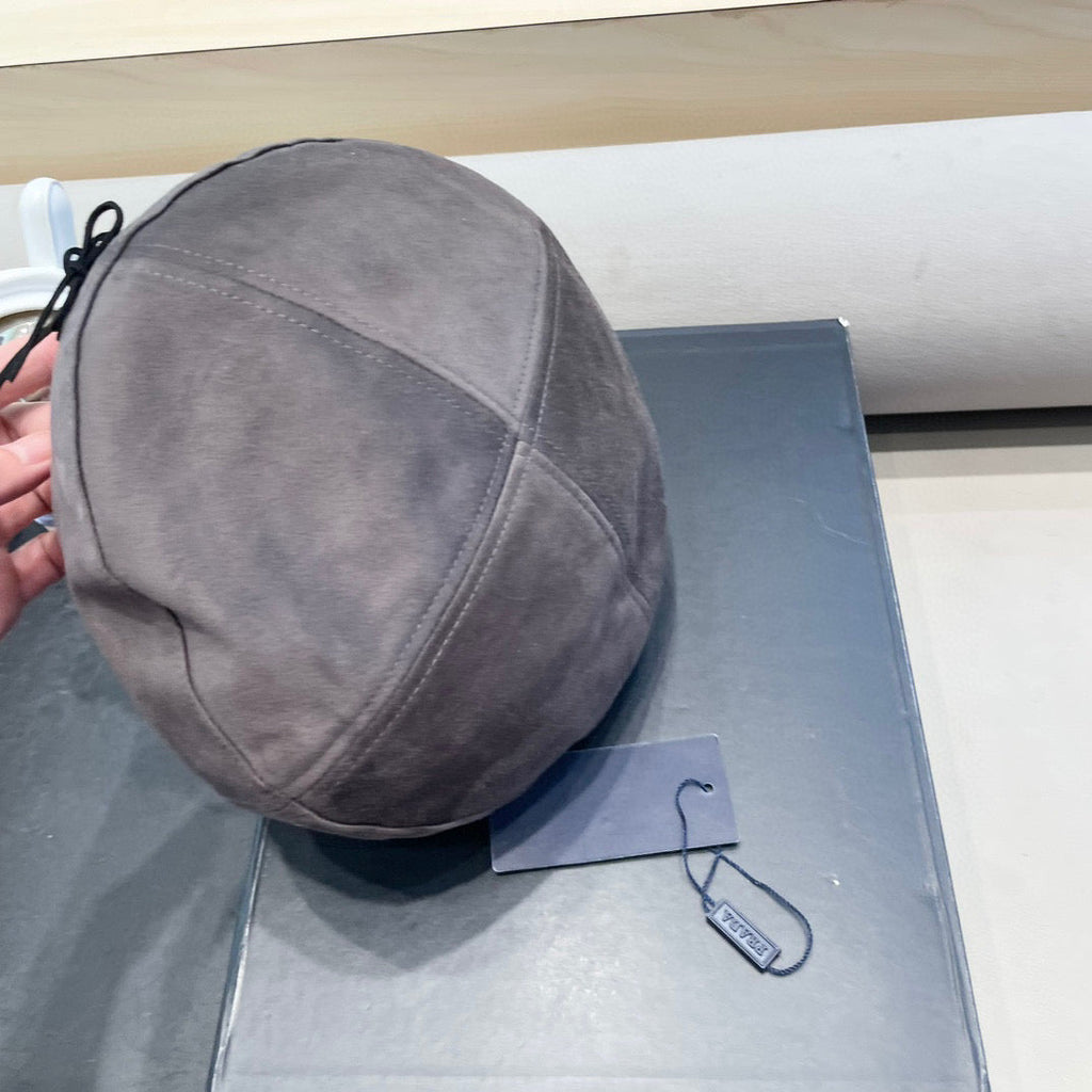 Prada 25 Women's Beret Gray in Cloth 123101