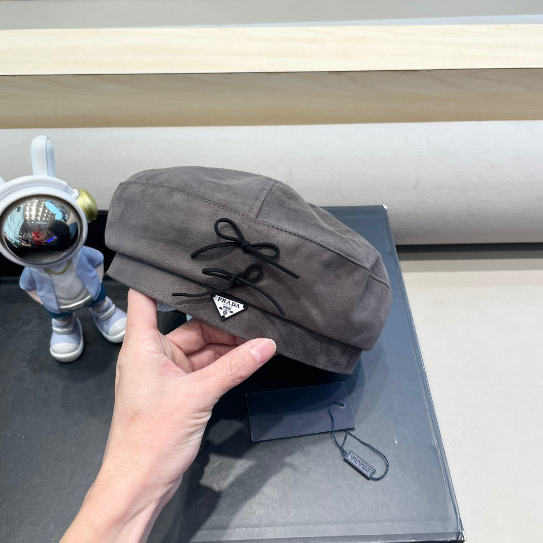 Prada 25 Women's Beret Gray in Cloth 123101