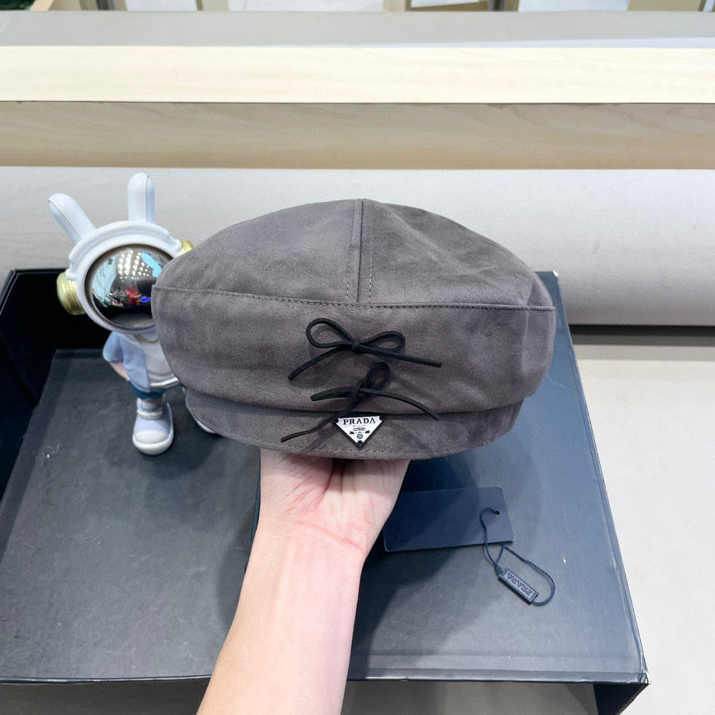 Prada 25 Women's Beret Gray in Cloth 123101