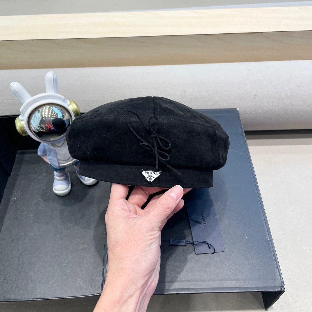 Prada 25 Women's Beret Black in Cloth 123100