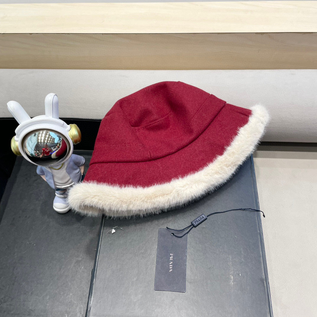 Prada Thickened Warm Fisherman Hat Red in Bulrush and Cashmere Fiber 125802
