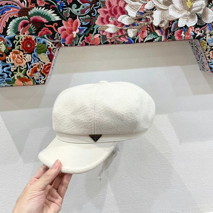 Prada Women's Beret Hat White in Tweed 125767