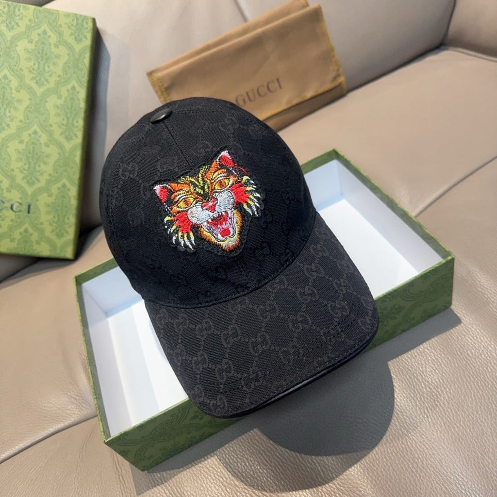 Gucci Baseball Cap with Tiger Print Black in Canvas 193858