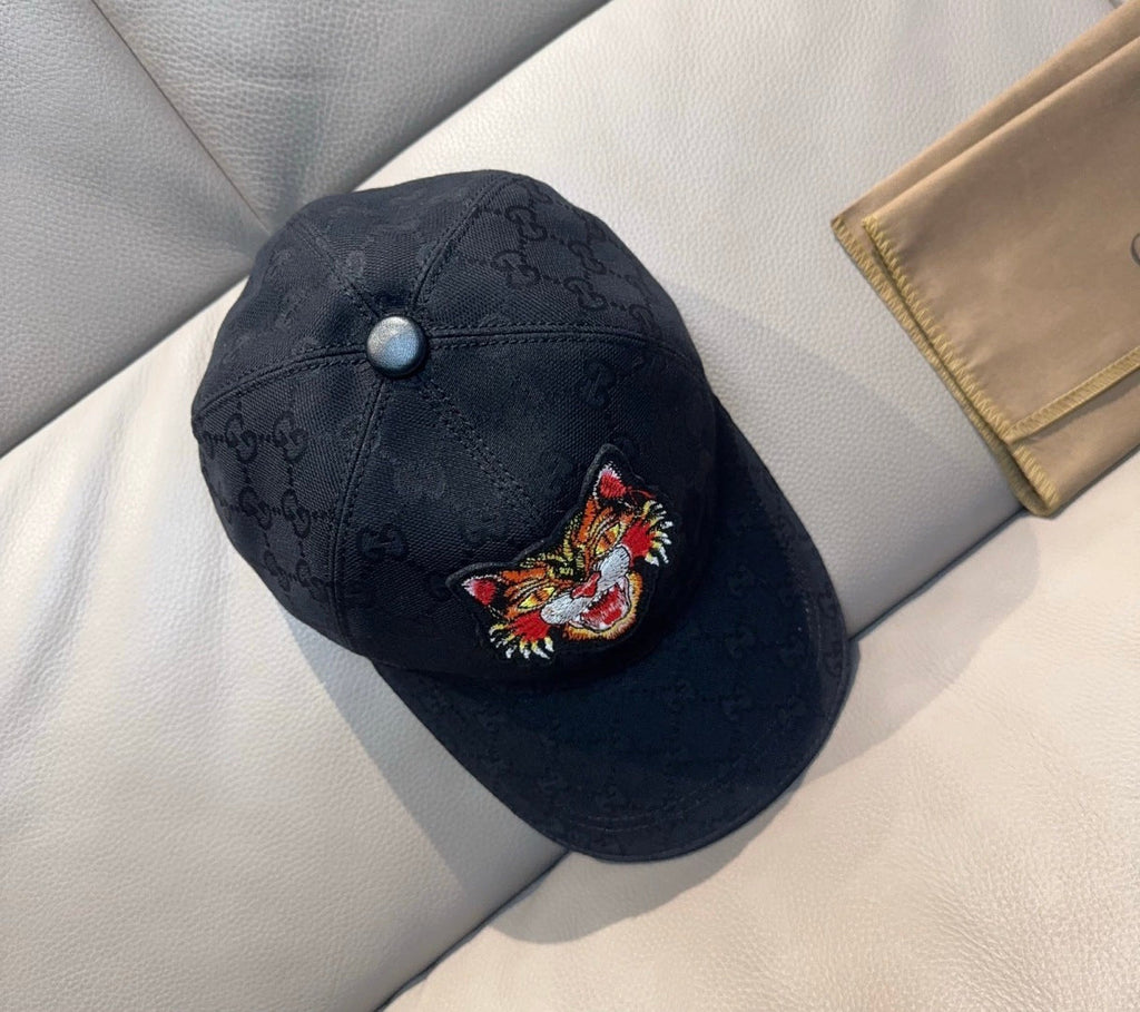 Gucci Baseball Cap with Tiger Print Black in Canvas 193858