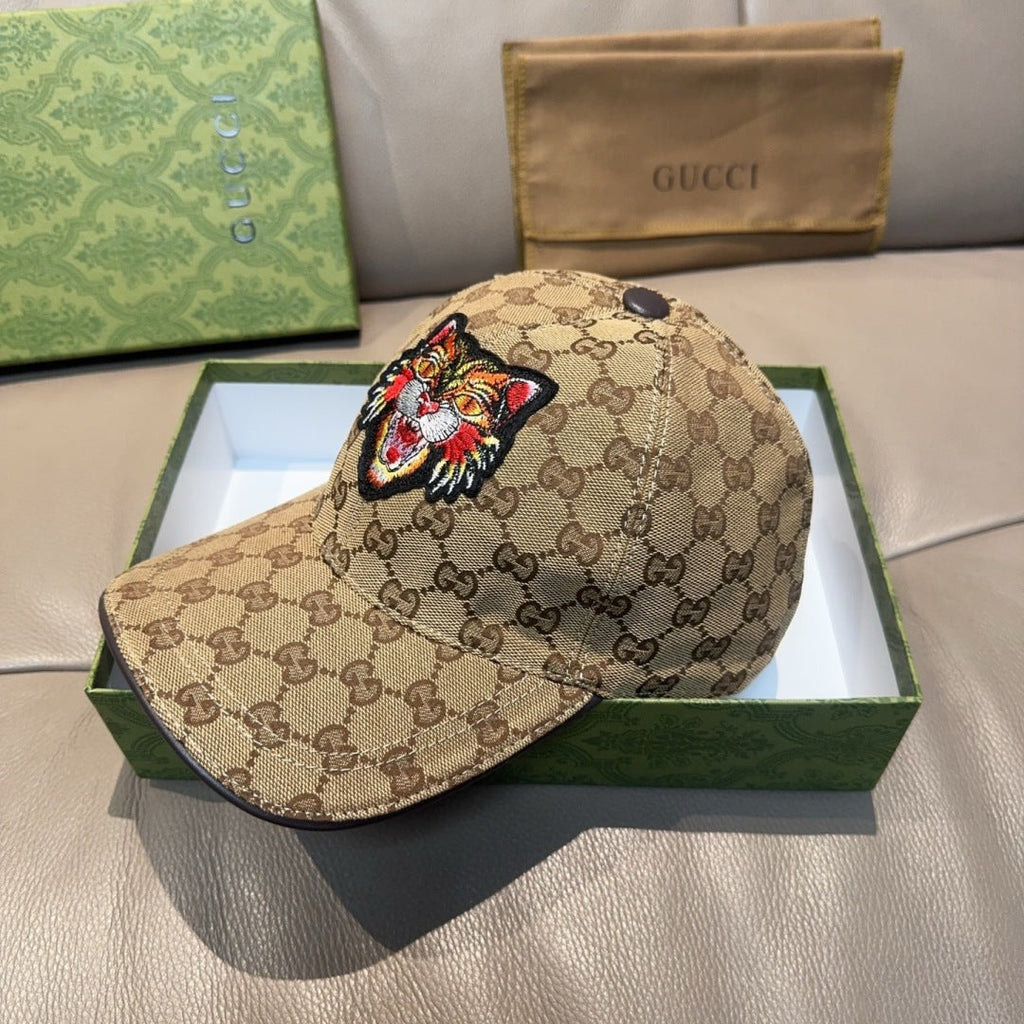 Gucci Baseball Cap with Tiger Print Brown in Canvas 193857