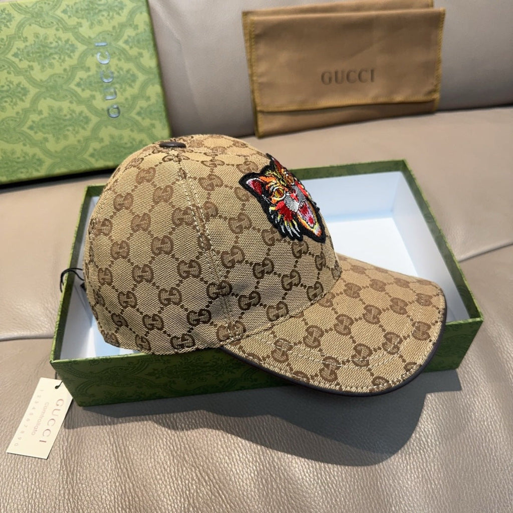 Gucci Baseball Cap with Tiger Print Brown in Canvas 193857