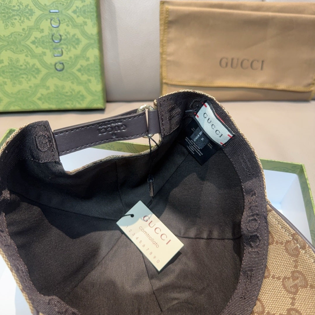 Gucci Baseball Cap with Tiger Print Brown in Canvas 193857
