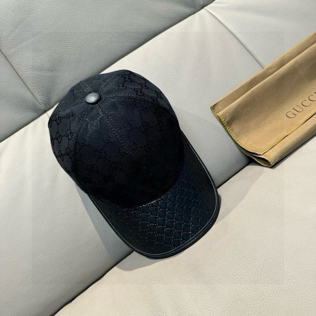 Gucci Classic Baseball Cap Black in Canvas Cowhide 193830