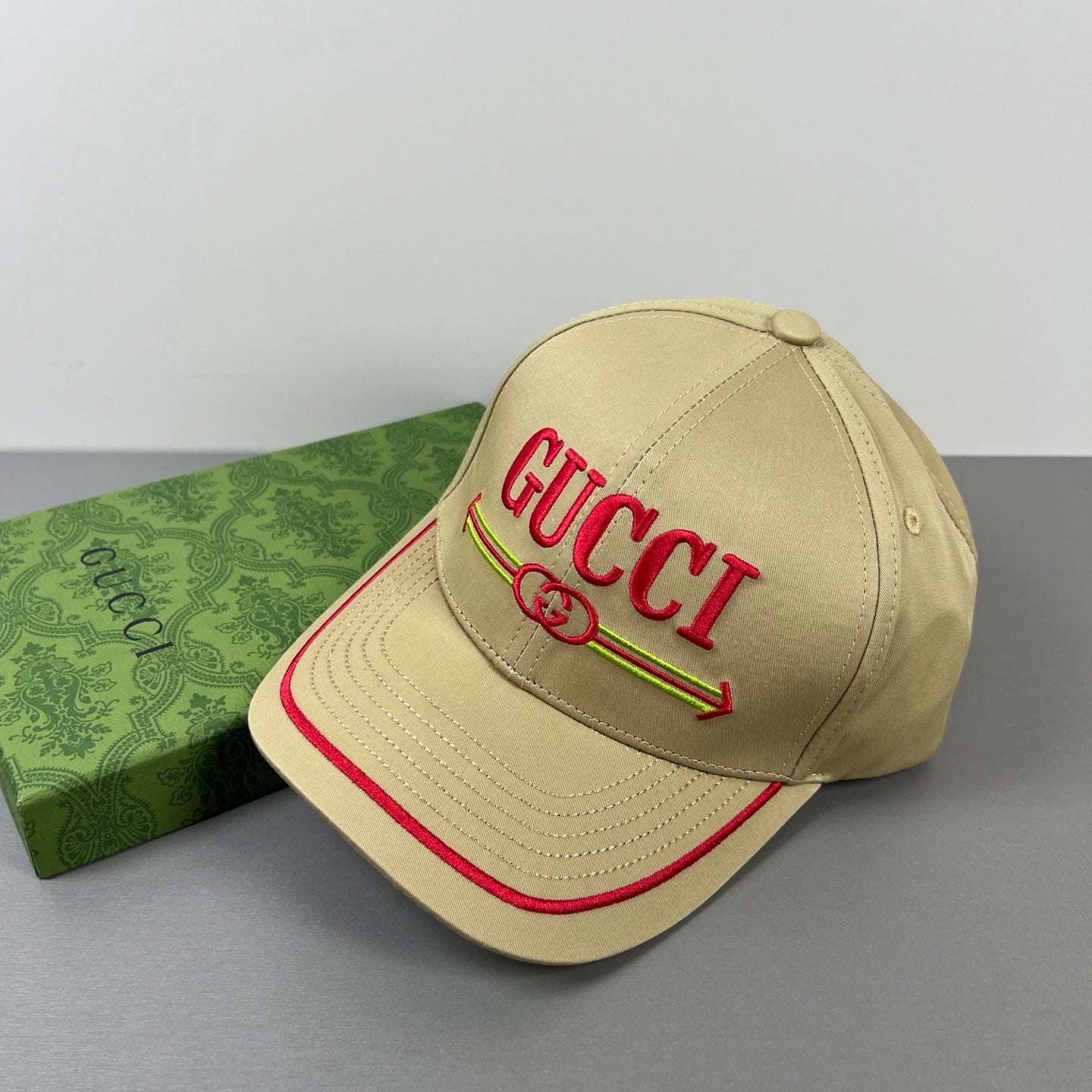 Gucci Baseball Cap Beige in Cloth 194177