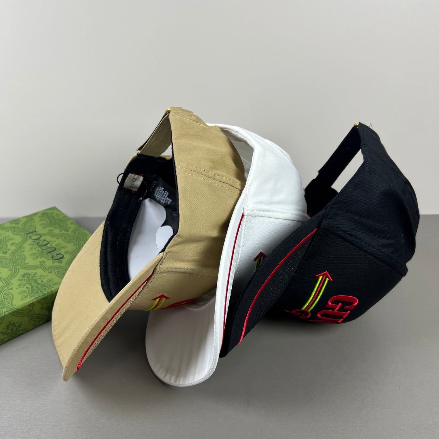 Gucci Baseball Cap Beige in Cloth 194177