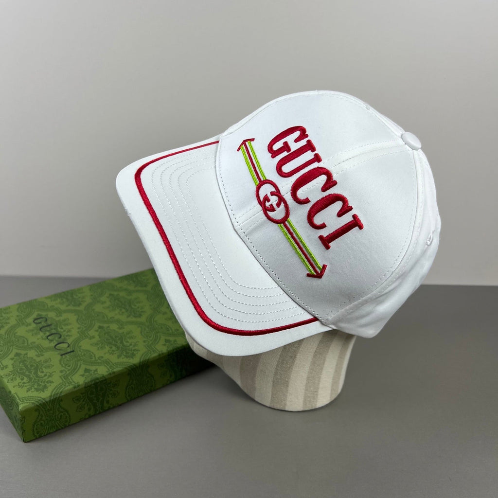 Gucci Baseball Cap White in Cloth 194176