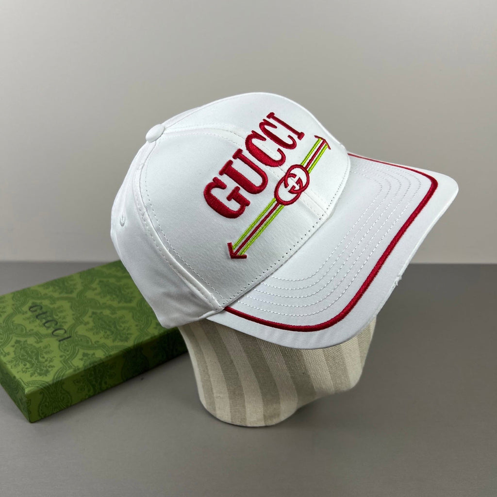 Gucci Baseball Cap White in Cloth 194176