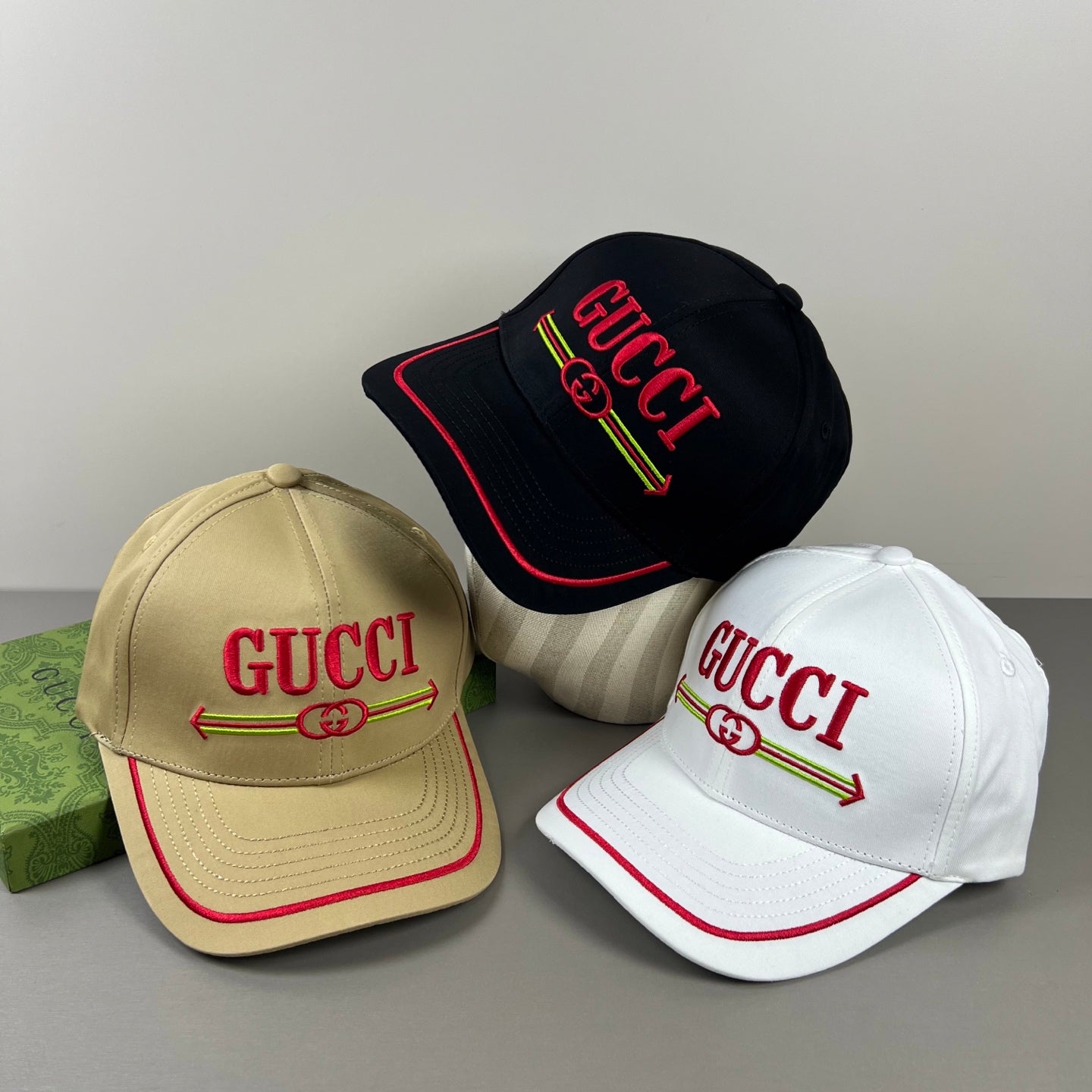 Gucci Baseball Cap Black in Cloth 194175