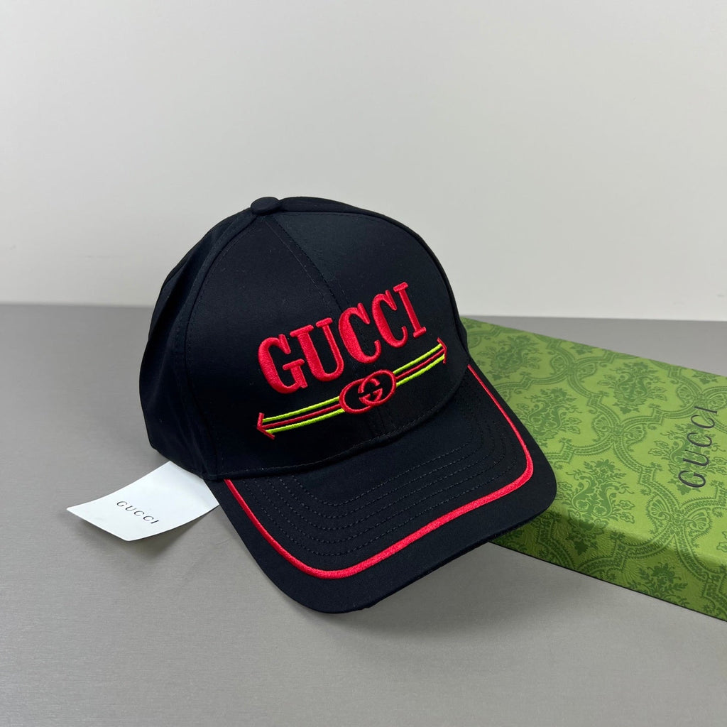 Gucci Baseball Cap Black in Cloth 194175