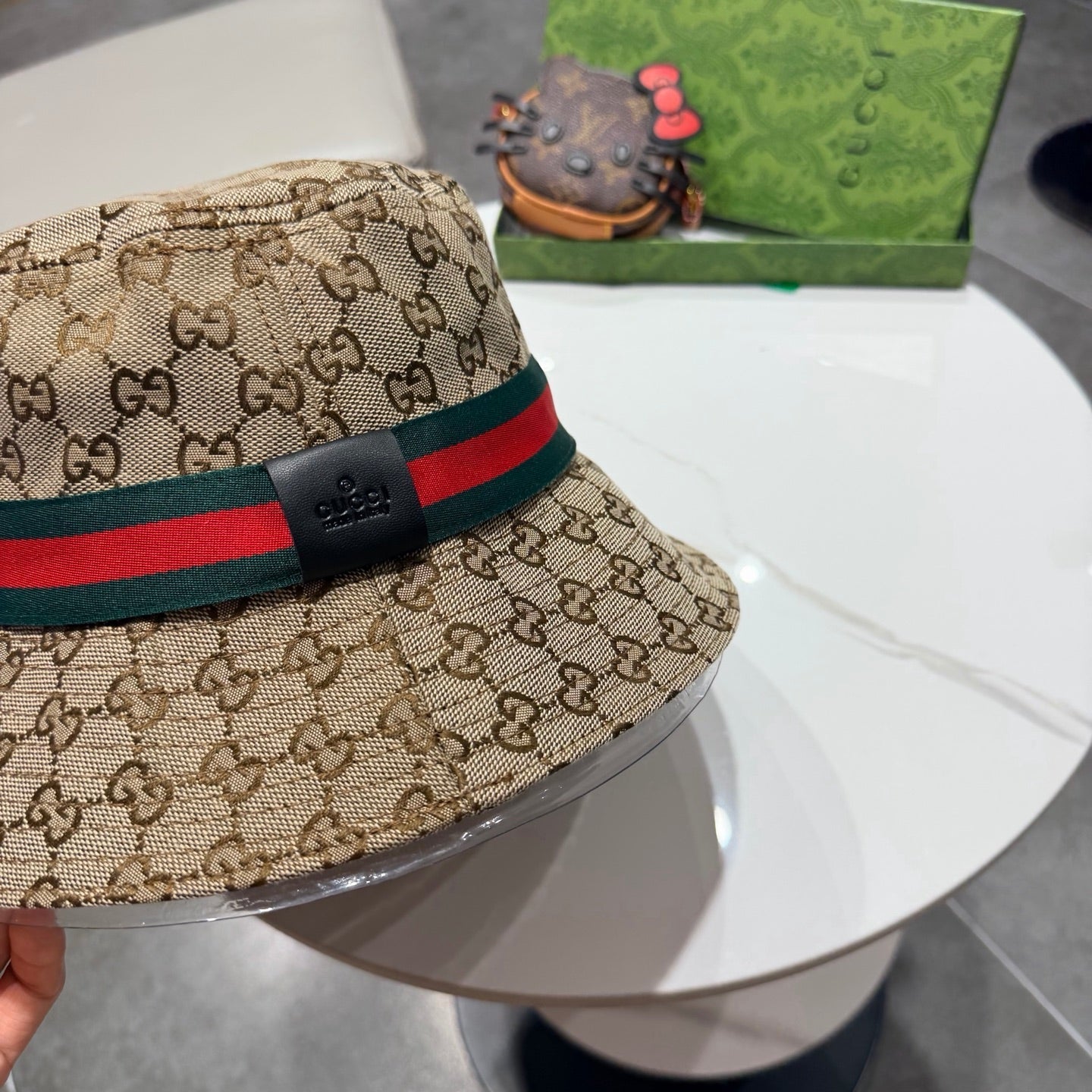 Gucci Bucket Hat Brown in Cloth 194032