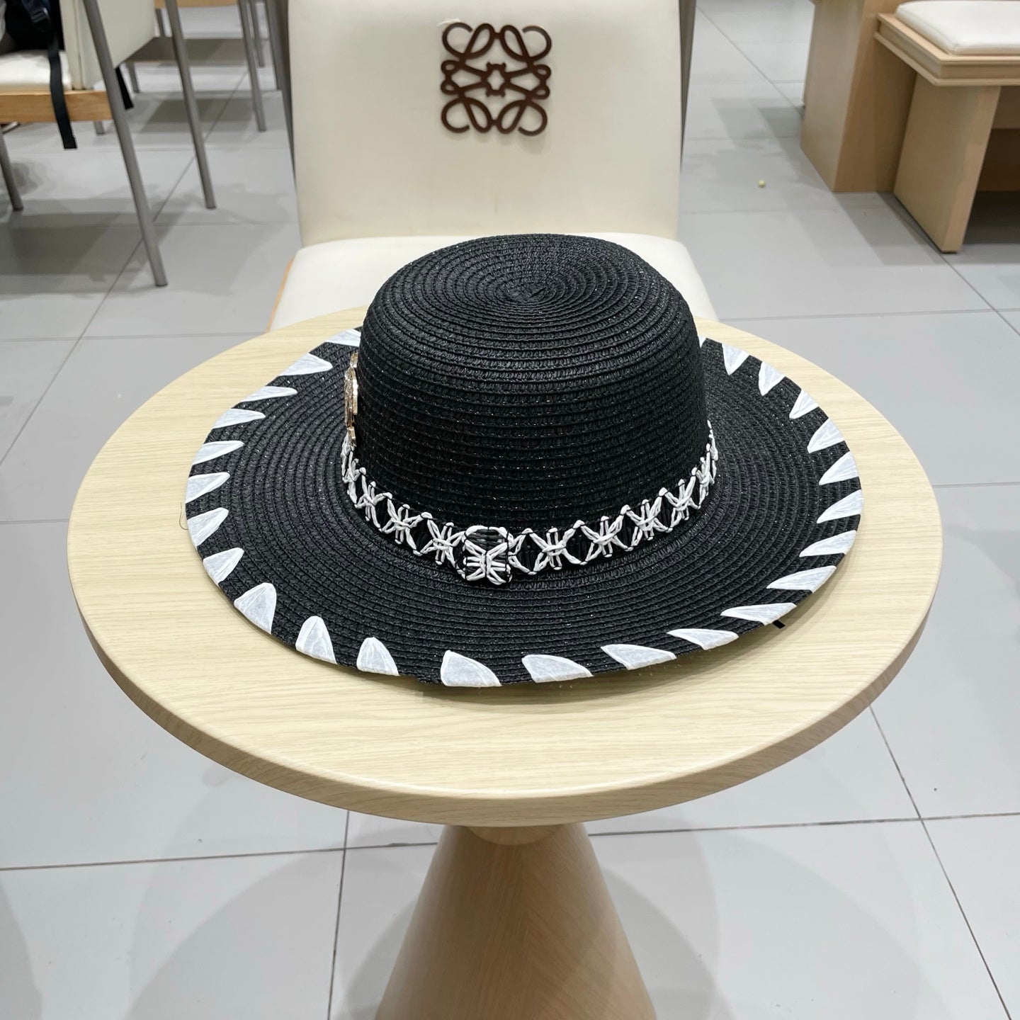 Chanel 25 Black Straw Hat 197913