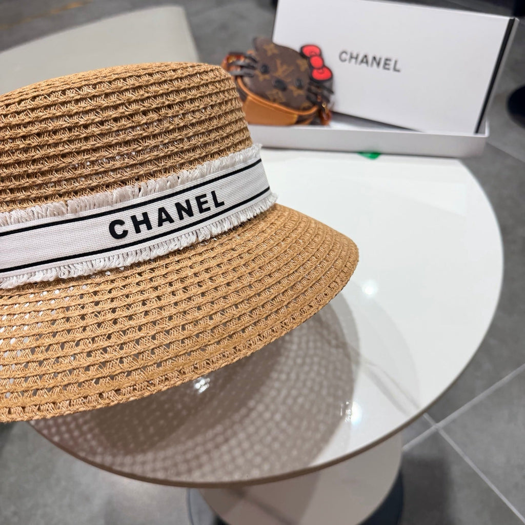 Chanel Elegant hat Camel White in Straw 197762