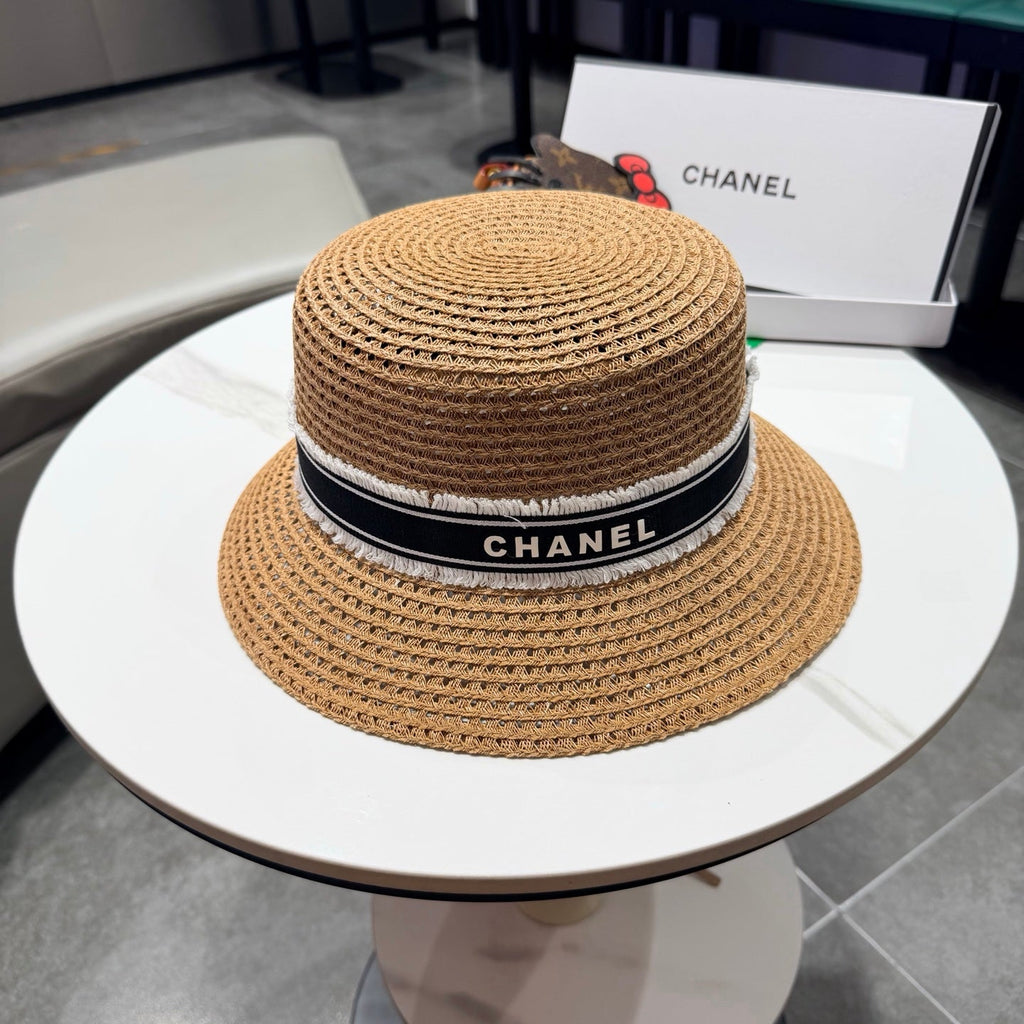 Chanel Elegant hat Camel Black in Straw 197761