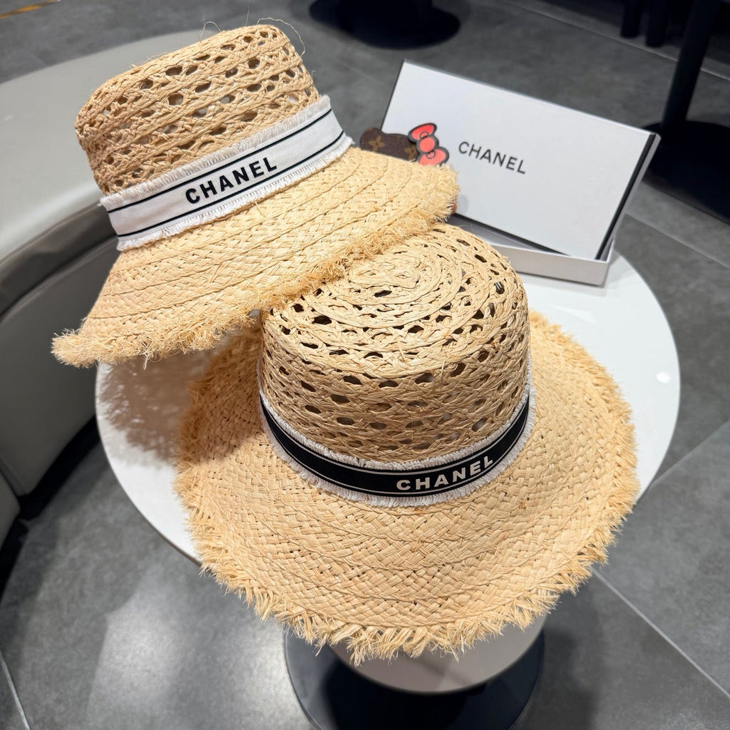 Chanel Straw hat Beige Black in Raffia 197755