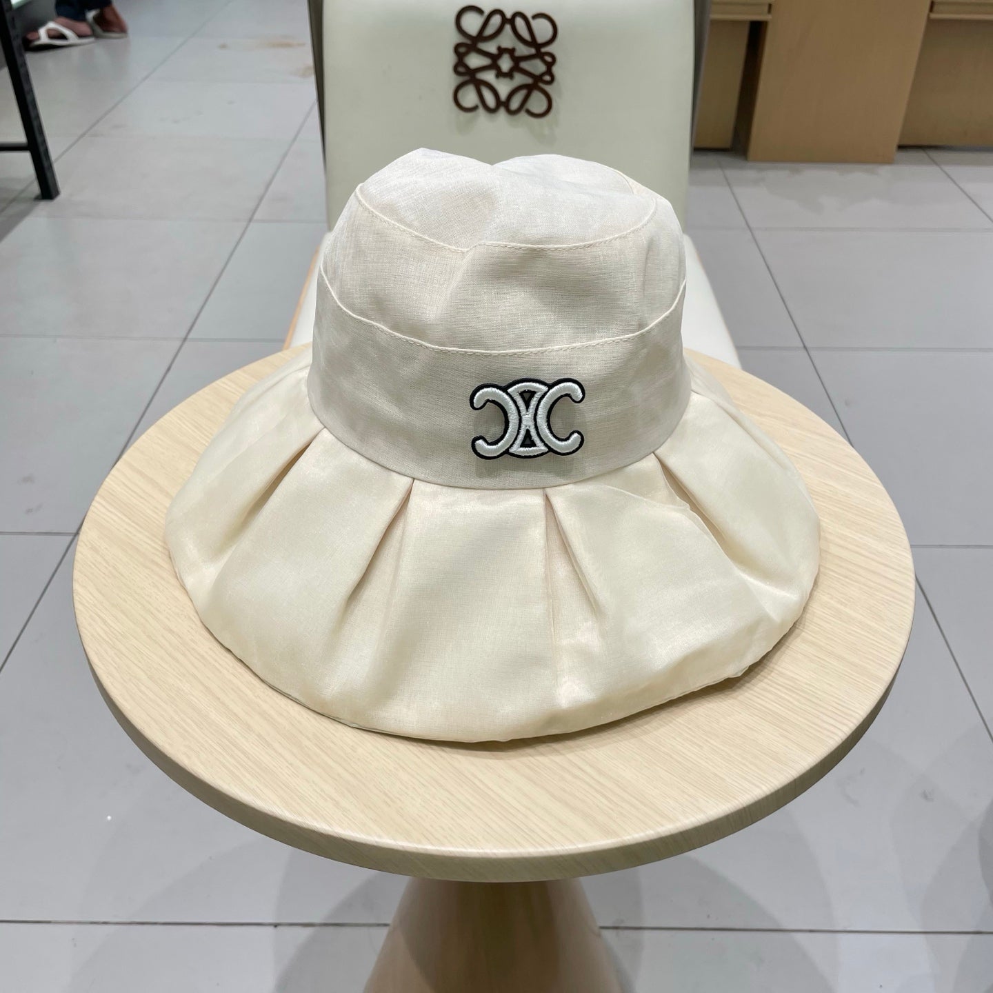 Chanel Bow-tie Bucket Hat White in Cloth 197805
