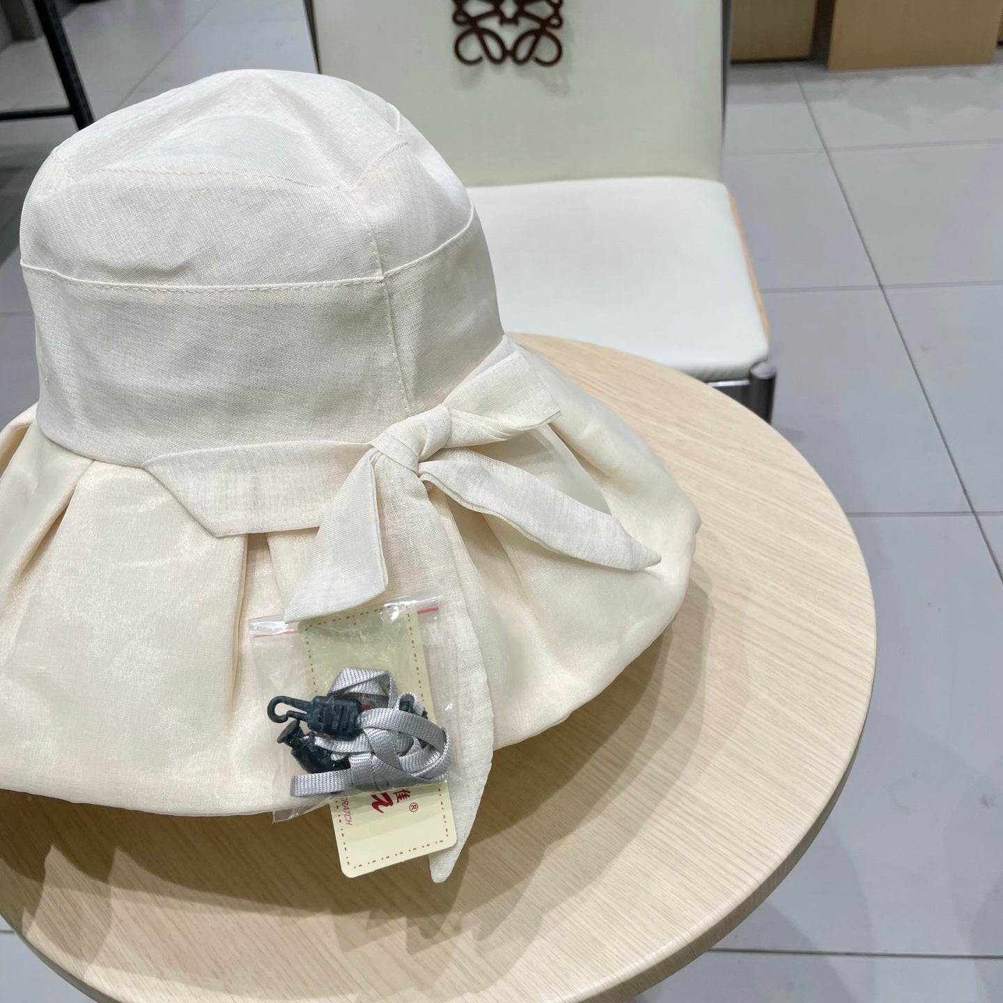 Chanel Bow-tie Bucket Hat White in Cloth 197805