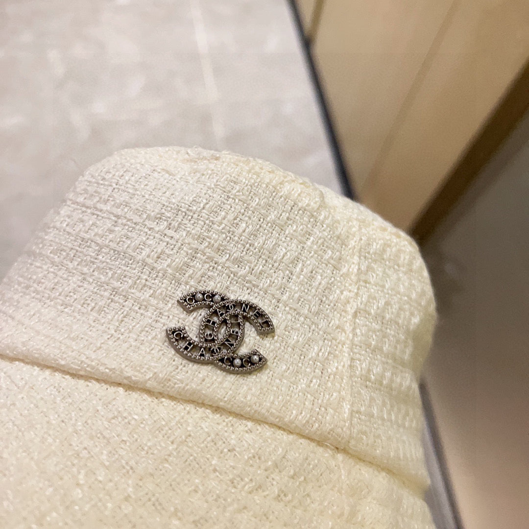 Chanel  Fisherman's Hat White in Cloth 197682