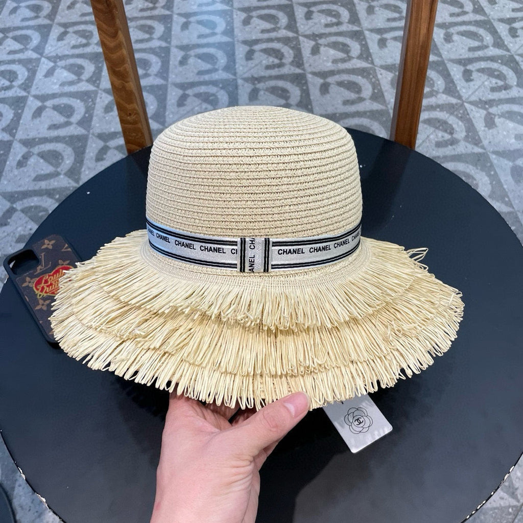 Chanel Bucket Hat Cream in Straw 205629