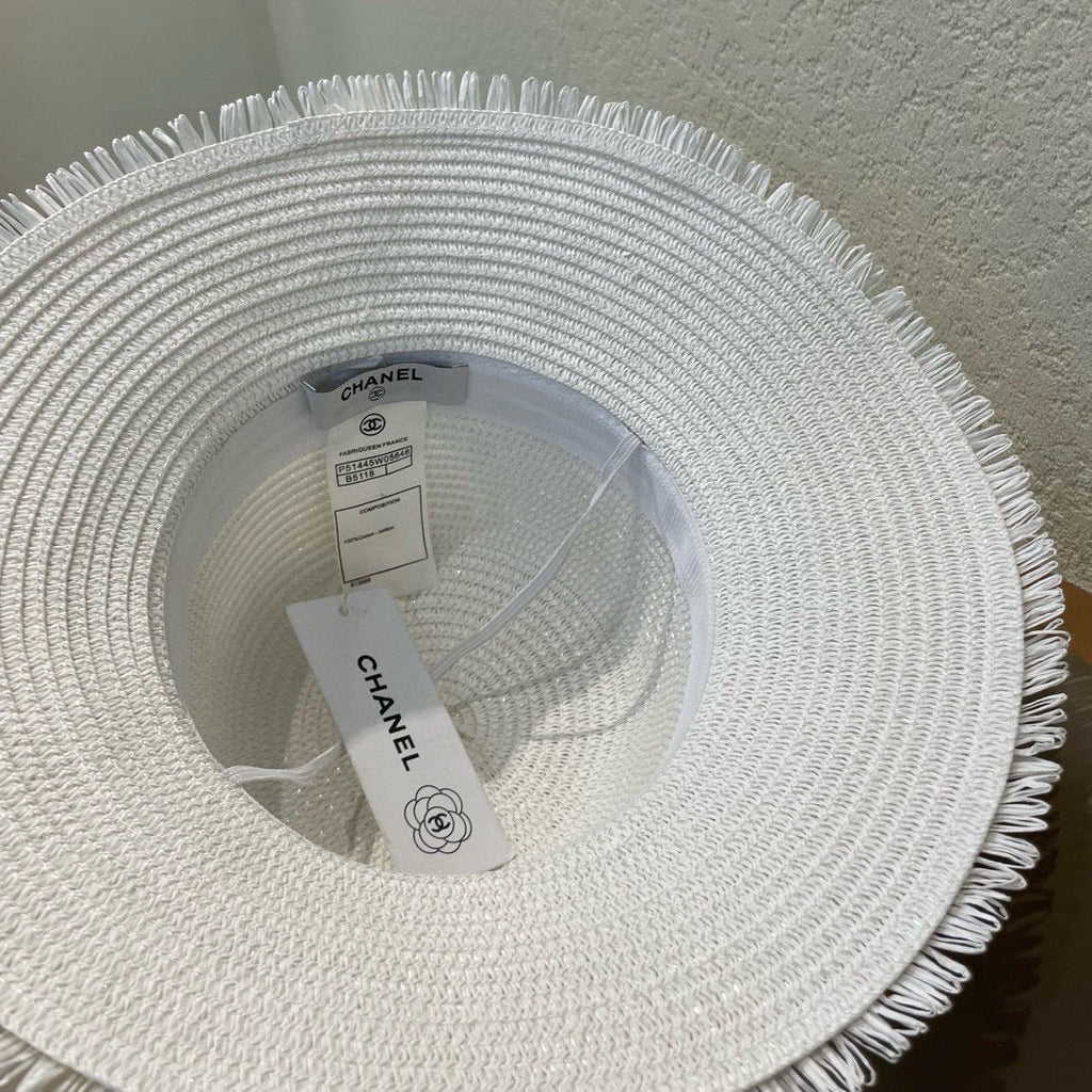 Chanel Bucket Hat White in Straw 205628