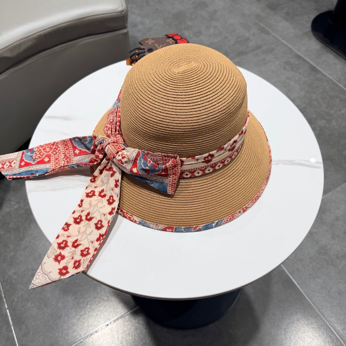 Chanel Hat with Ribbon bow Camel in Straw 205601