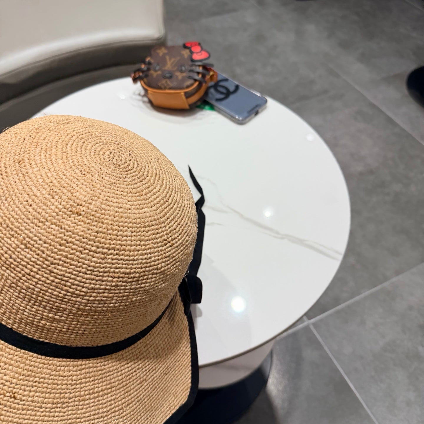 Chanel Hepburn Style Hat Beige in Raffia 205599