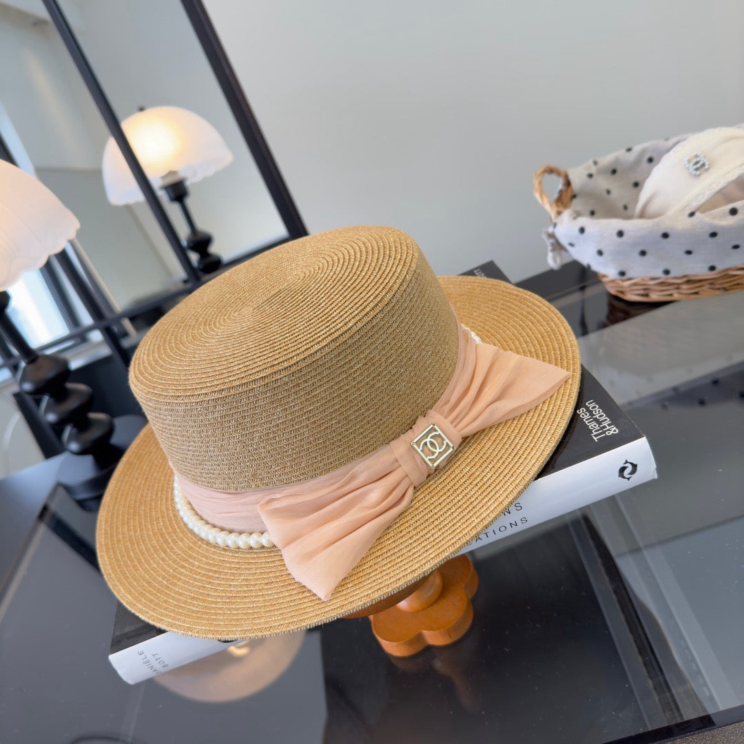Chanel Elegant flat-top Beige Pink in Straw Hat 205393