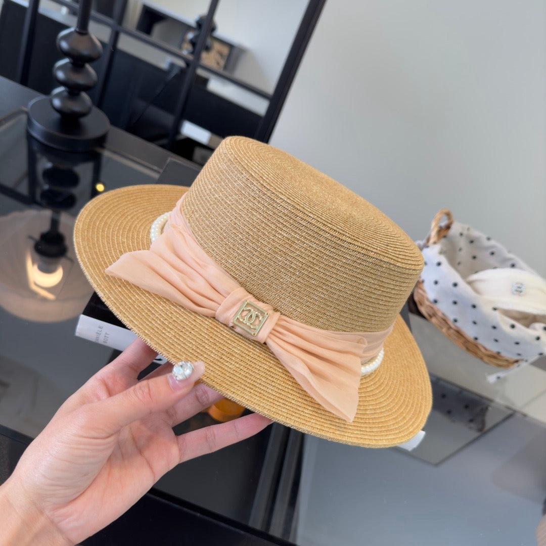 Chanel Elegant flat-top Beige Pink in Straw Hat 205393