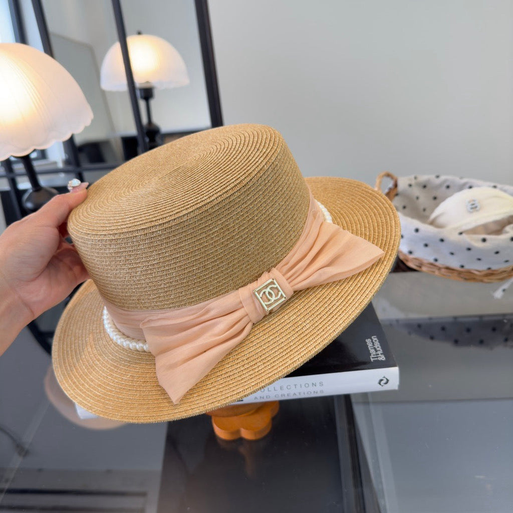 Chanel Elegant flat-top Beige Pink in Straw Hat 205393