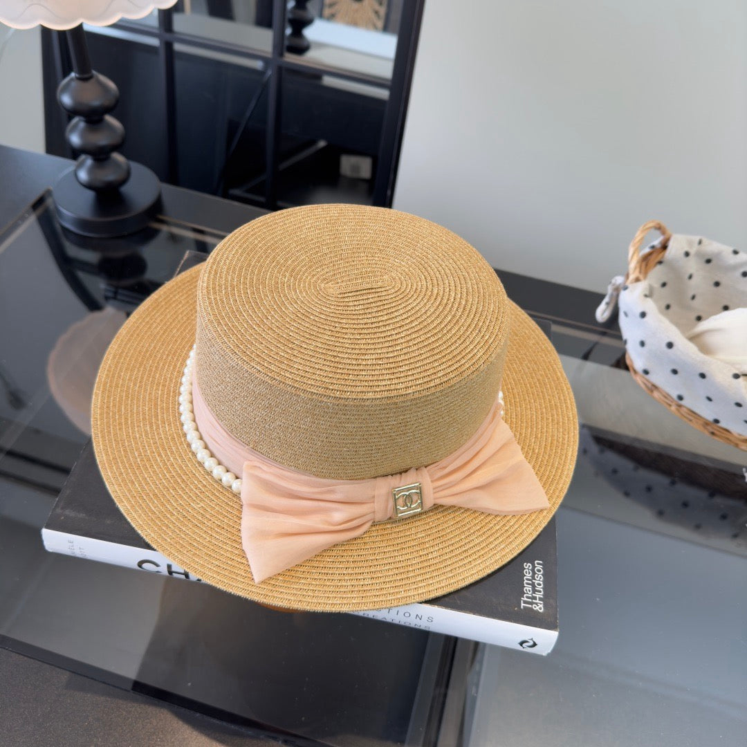 Chanel Elegant flat-top Beige Pink in Straw Hat 205393