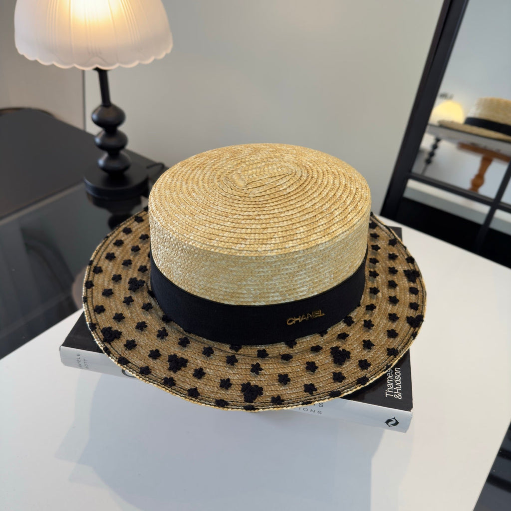 Chanel Beige Black Raffia straw hat 205379