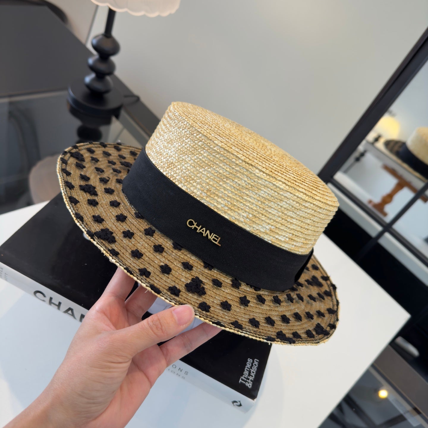 Chanel Beige Black Raffia straw hat 205379