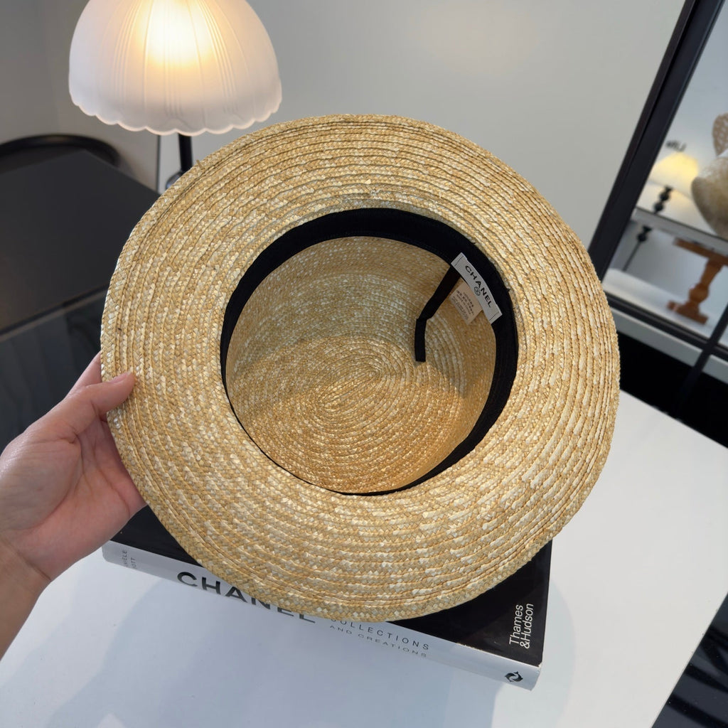 Chanel Beige White Raffia straw hat 205378
