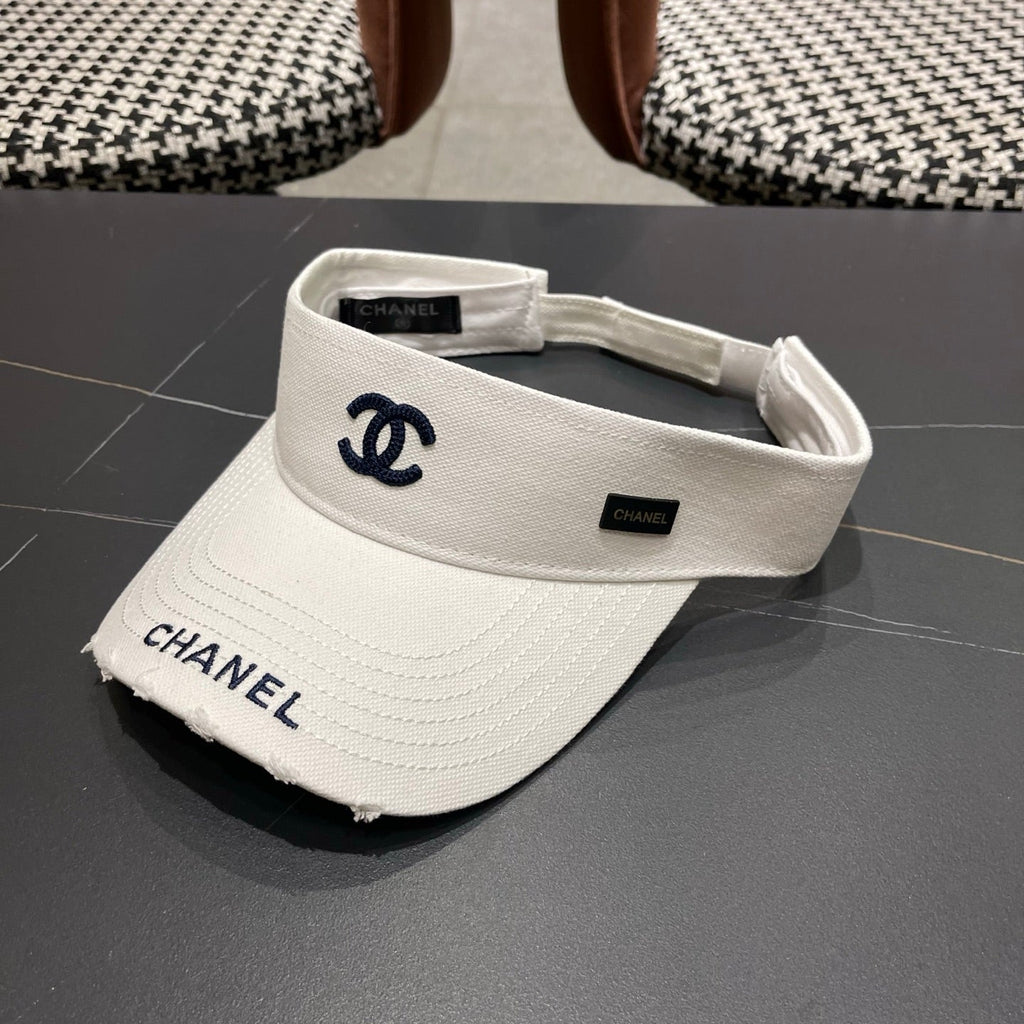Chanel Baseball Cap White in Canvas 205289