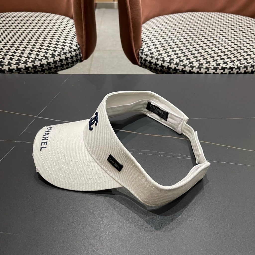 Chanel Baseball Cap White in Canvas 205289
