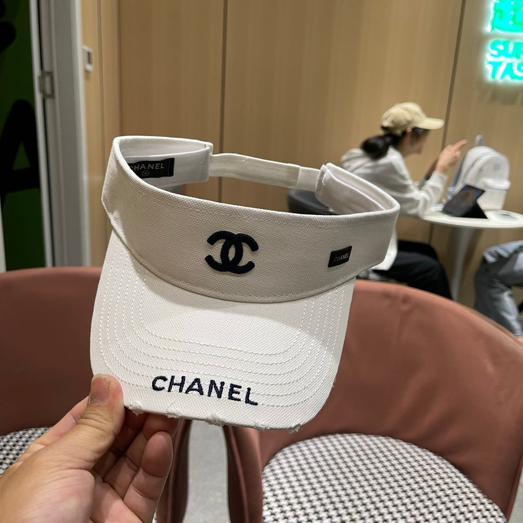 Chanel Baseball Cap White in Canvas 205289